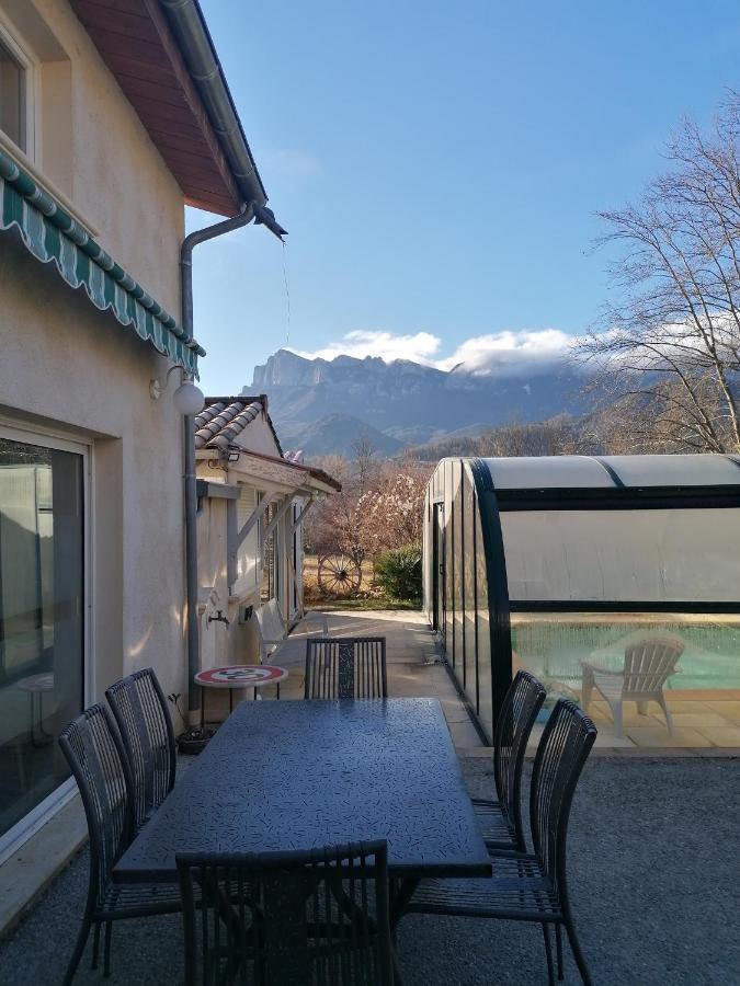 Chambre Familiale "Le Pecher" Saillans  Szoba fotó