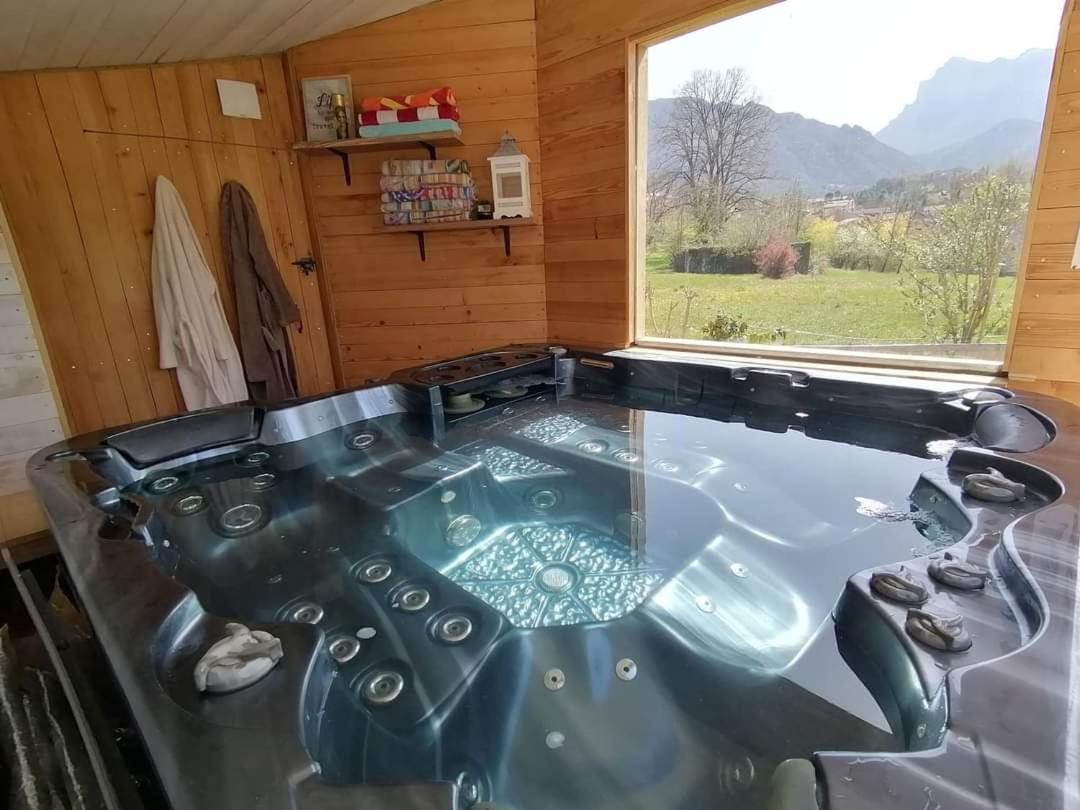 Chambre Familiale "Le Pecher" Saillans  Kültér fotó