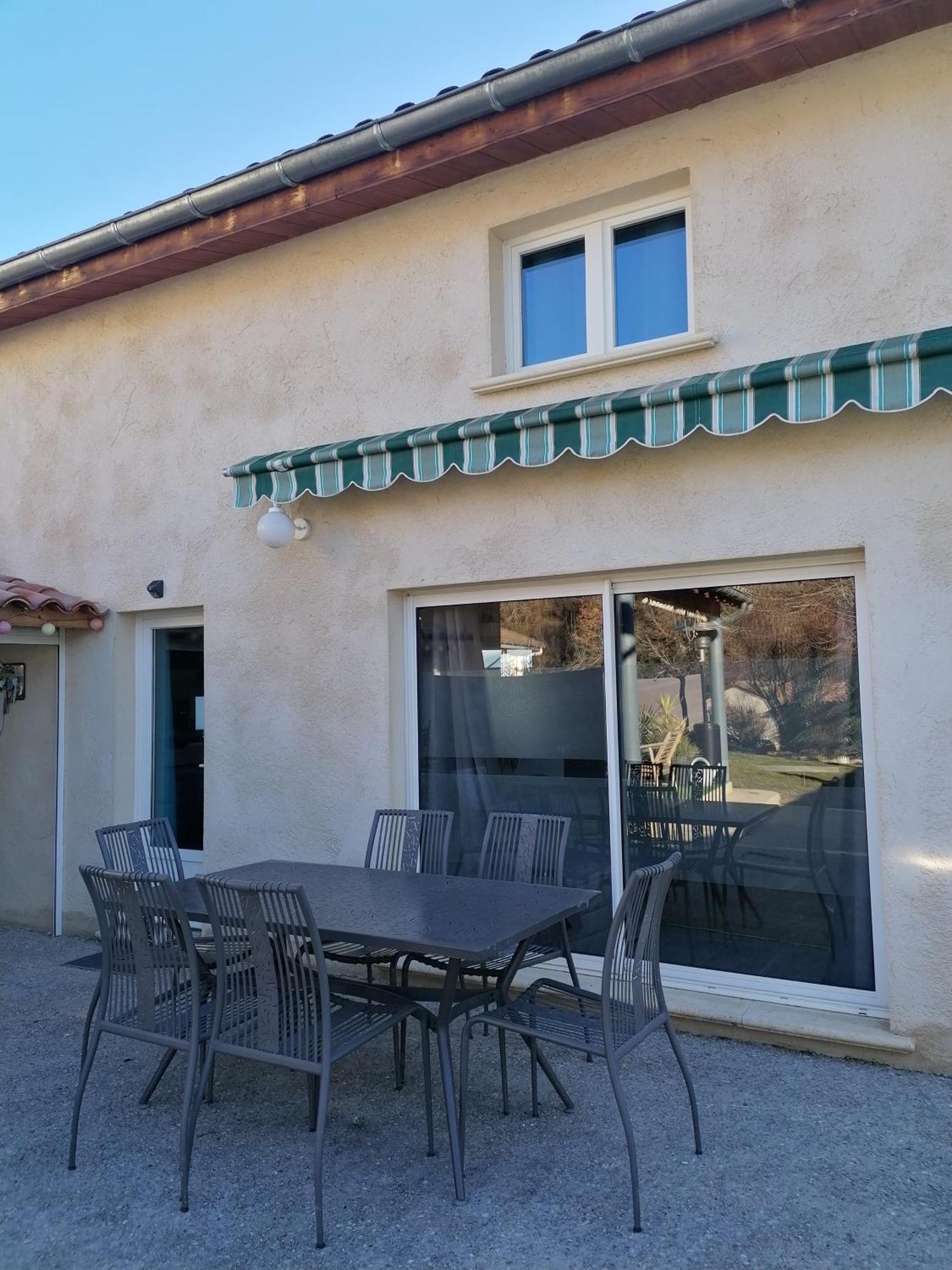 Chambre Familiale "Le Pecher" Saillans  Szoba fotó